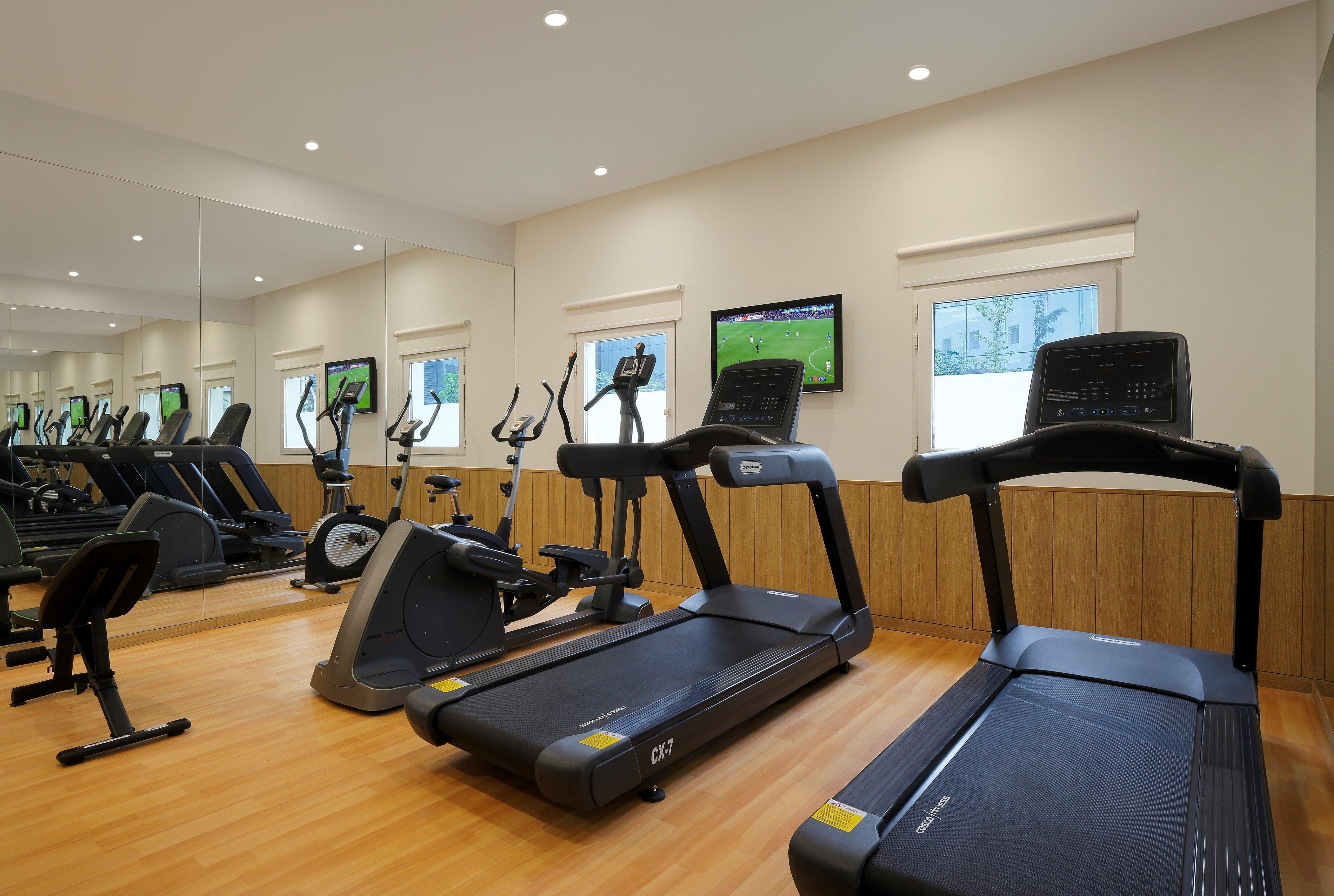 Holiday Inn Express Ahmedabad Prahlad Nagar By Ihg Exteriör bild